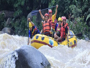 Arung Jeram Nagari Alahan Nan Tigo