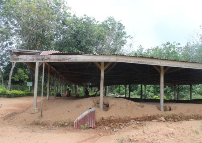 CANDI BUKIK AWANG MAOMBIAK
