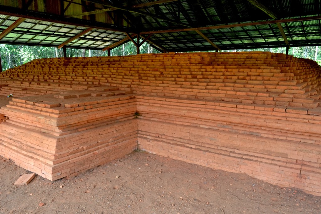 CANDI PADANG ROCO