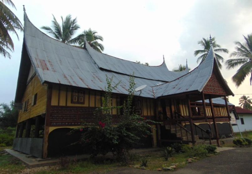 RUMAH GADANG KERAJAAN PULAU PUNJUNG