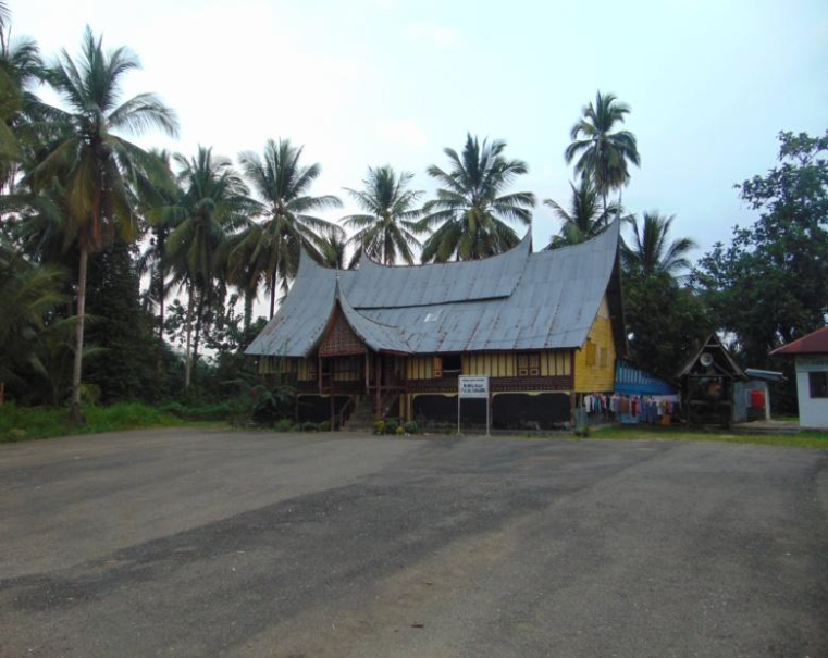 RUMAH GADANG KERAJAAN PULAU PUNJUNG